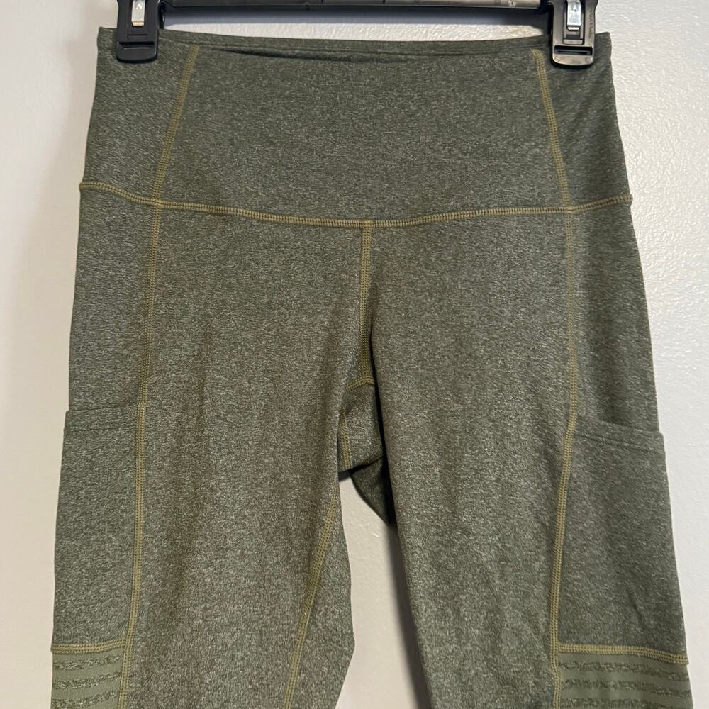 Prana Borra Pocket Capri Leggings Pants Green Stripe - Picture 2 of 4